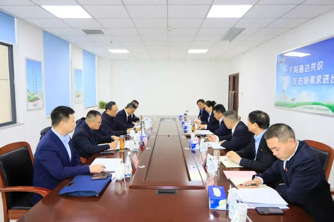 省政府國(guó)資委黨委書(shū)記、主任李濤一行到花花牛乳業(yè)集團(tuán)調(diào)研