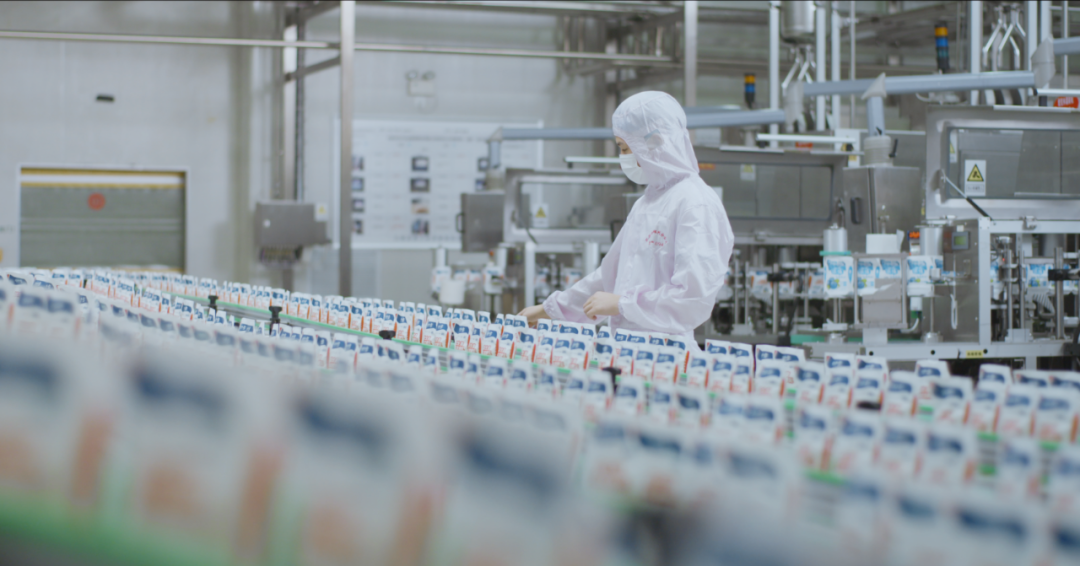 喜訊 | 標(biāo)準(zhǔn)引領(lǐng)：花花牛入選“奶業(yè)全產(chǎn)業(yè)鏈標(biāo)準(zhǔn)化試點基地”