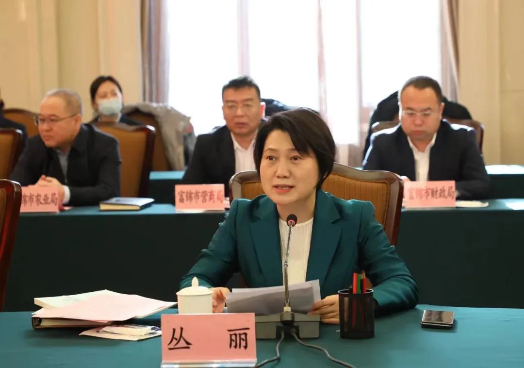 產業(yè)聯動促發(fā)展 合作共贏創(chuàng)未來 | 佳木斯市政府、富錦市政府與花花牛乳業(yè)集團正式簽署戰(zhàn)略合作協議