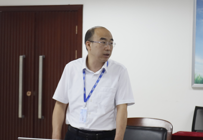 繼往開來 · 再創(chuàng)輝煌 | 花花牛乳業(yè)集團召開9月營銷、養(yǎng)殖及飼料月度經(jīng)營工作會議