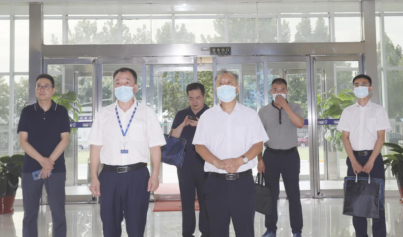 河南省“萬(wàn)人助萬(wàn)企”活動(dòng)第一工作組 蒞臨花花牛乳業(yè)集團(tuán)調(diào)研