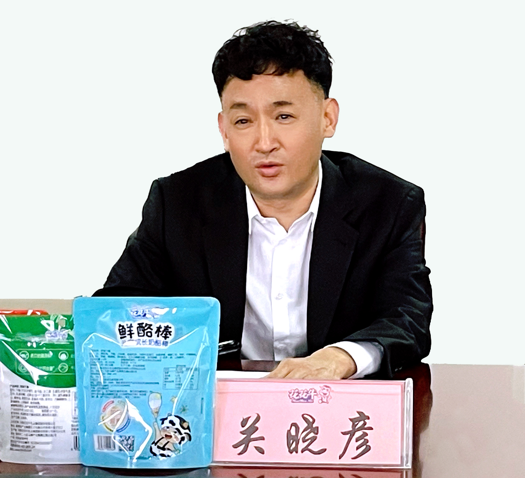 河南省委常委、副省長費(fèi)東斌蒞臨 花花牛乳業(yè)集團(tuán)調(diào)研